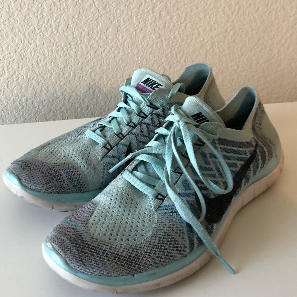 Like New Nike Dri-Fit Shoes - Picture 2 of 3